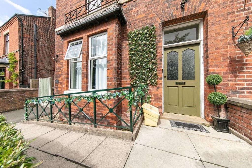 The Hot Tub Townhouse By Holiday Heim Lytham St Annes Exteriér fotografie